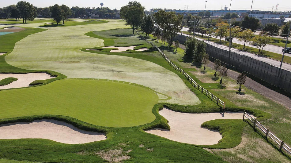 Đường cong trên sân golf - hình nền điện thoại phong cảnh