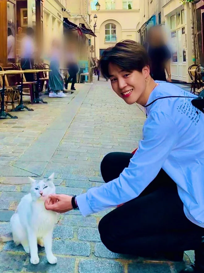 Ngoài quần áo, Jimin (BTS) còn chăm dùng phụ kiện hàng hiệu đắt đỏ - Phong cách sao - Việt Giải Trí